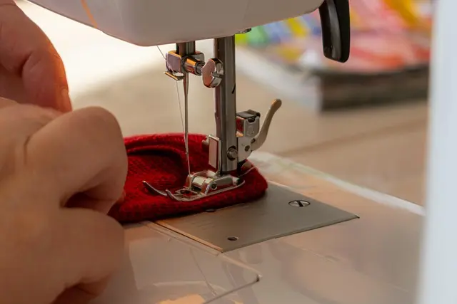 10 Astuces pour Créer un Déguisement Unique et Économique